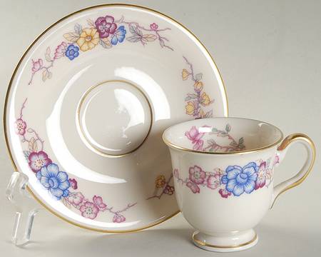 Venetian Footed Demitasse Cup & Saucer Set
