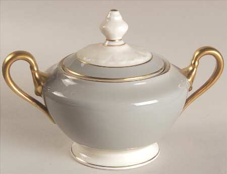 Woodmere Sugar Bowl & Lid