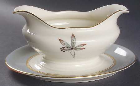 Woodmere Gravy Boat with Attached Underplate