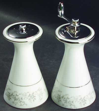 Carrousel Salt Mill & Pepper Mill Set