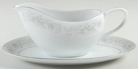 Carrousel Gravy Boat & Underplate/Relish