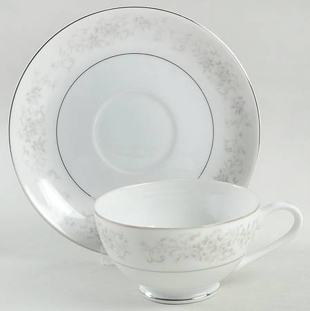 Carrousel Footed Cup & Saucer Set