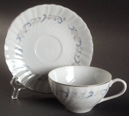 Flat Cup & Saucer Set