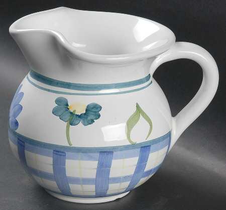 Arioso 40 Oz Pitcher