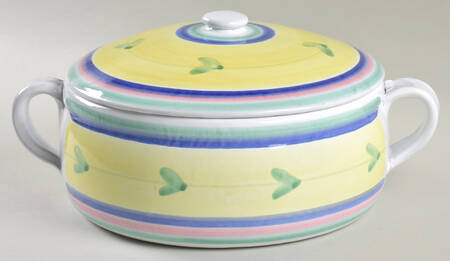 Carousel 5 Quart Round Covered Casserole