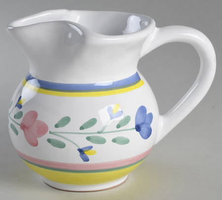 Giardino 24 Oz Pitcher