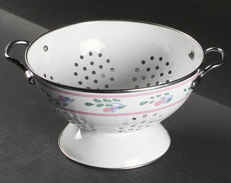 Pink Garland Metal Colander