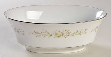 Eloquence 9" Oval Vegetable Bowl