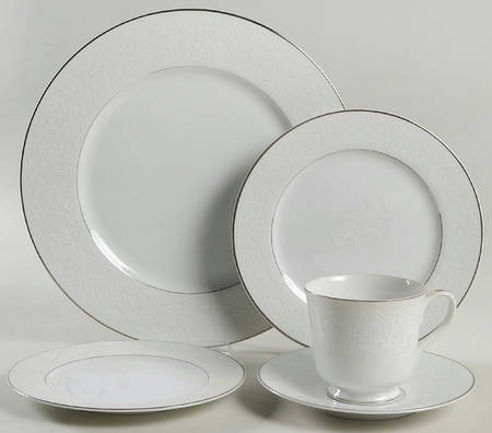Young Lace 40 Piece Estate Set