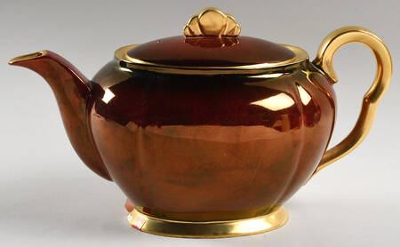 Rouge Royale Teapot & Lid by Carlton Ware (England)
