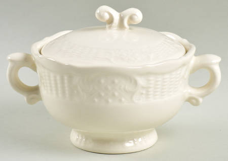 American Traditional Sugar Bowl & Lid