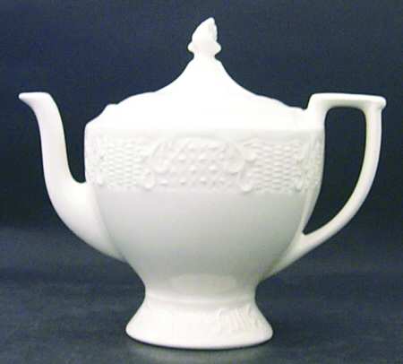 American Traditional Teapot & Lid