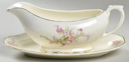 CAN19 Gravy Boat & Underplate
