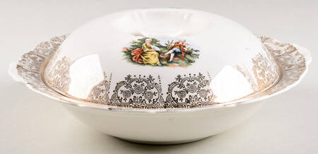 Empress Chantilly Round Covered Vegetable