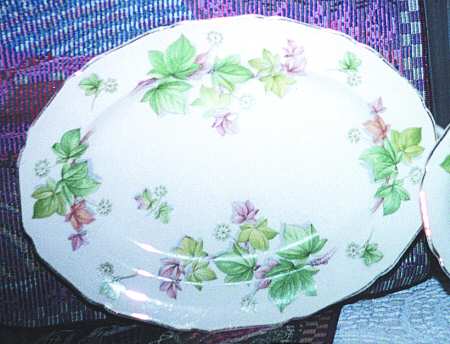 Ivy 13" Oval Serving Platter