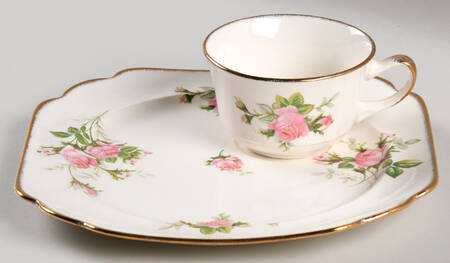 Modern Priscilla Snack Plate & Cup Set
