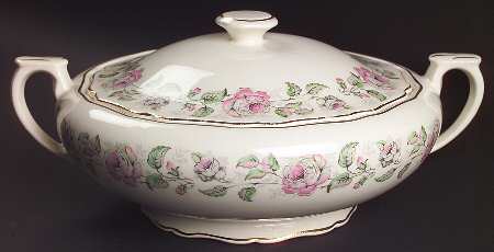 Queen's Rose Round Covered Vegetable