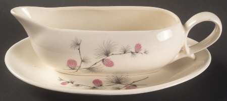 Wild Clover (Coupe, No Trim) Gravy Boat & Underplate
