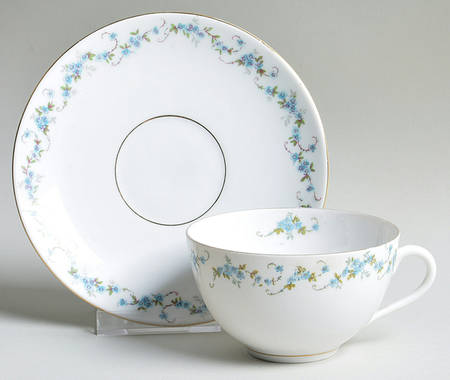 3248 (Scalloped) Flat Cup & Saucer Set