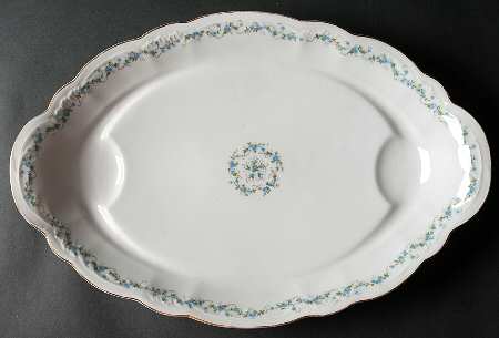 3248 (Scalloped) 17" Oval Serving Platter