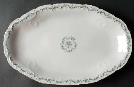 3248 (Scalloped) 15" Oval Serving Platter