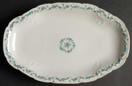 3248 (Scalloped) 12" Oval Serving Platter