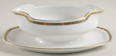 CAR7 Gravy Boat with Attached Underplate