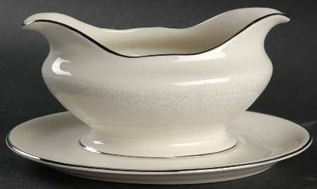Garland Rose Gravy Boat with Attached Underplate