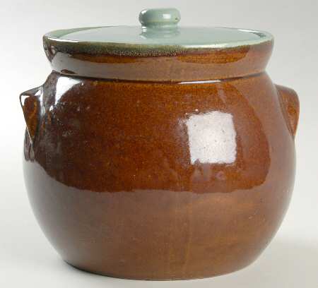 Country Fare (Ribbed Back, Unglazed Ring) Bean Pot & Lid
