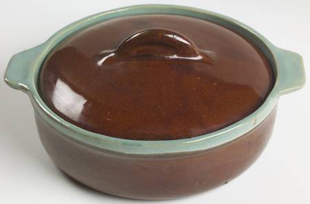 Country Fare (Ribbed Back, Unglazed Ring) 1 Qt Round Covered Casserole