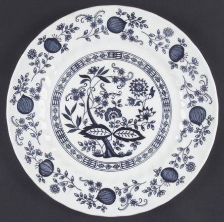Blue Onion (Scalloped) Dinner Plate