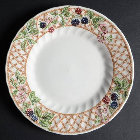 Blackberry Trellis Salad Plate