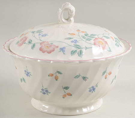Briar Rose Round Covered Vegetable