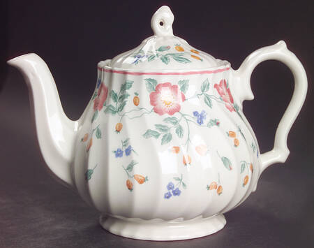 Briar Rose Teapot & Lid