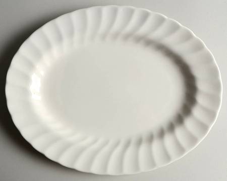 Chelsea White (England) 12" Oval Serving Platter