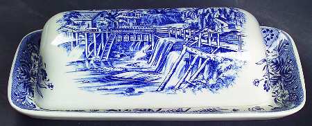 Currier & Ives Blue 1/4 Lb Covered Butter