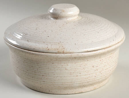 Homespun Round Covered Vegetable
