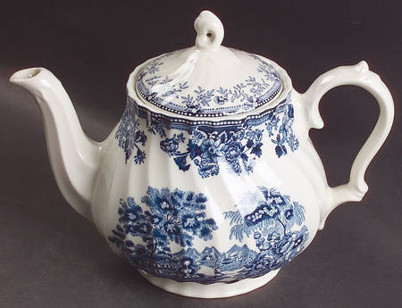 Tonquin Blue Teapot & Lid