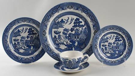 Willow Blue (Georgian Shape) 40 Piece Estate Set