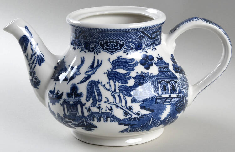Willow Blue (Georgian Shape) Teapot No Lid