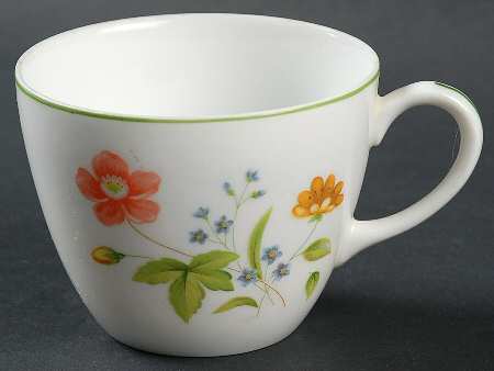 April Flowers Flat Cup