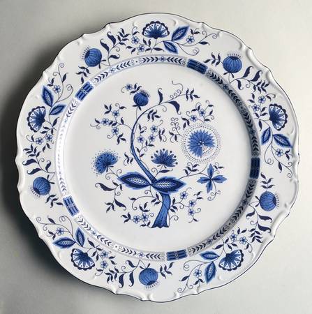 Blue Onion 12" Chop Plate (Round Platter)