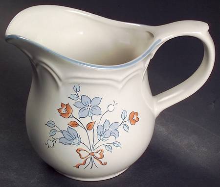Bluet Creamer