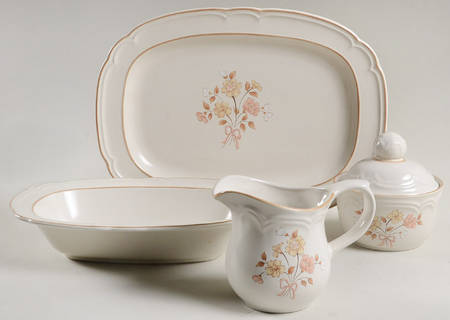 Burnet 5 Piece Hostess Set