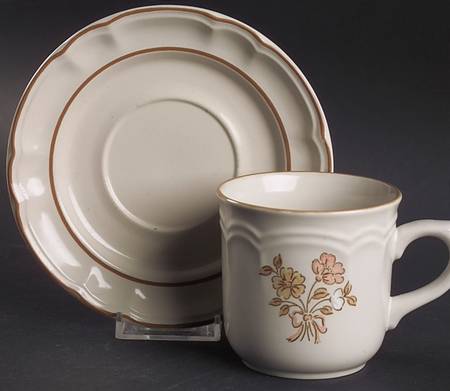 Burnet Flat Cup & Saucer Set