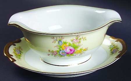 CEB21 Gravy Boat with Attached Underplate