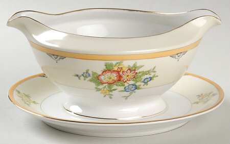 CEB24 Gravy Boat with Attached Underplate