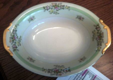 CEB25 10" Oval Vegetable Bowl