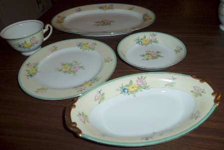 CEB29 9" Oval Vegetable Bowl