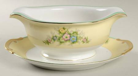 CEB33 Gravy Boat with Attached Underplate